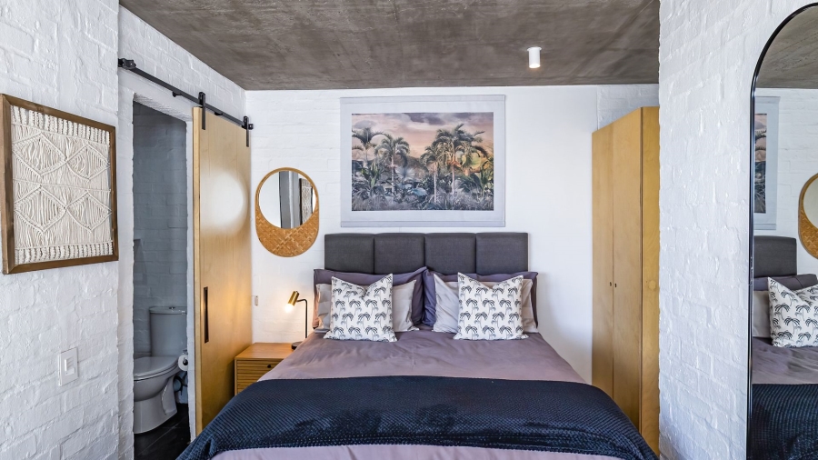 0 Bedroom Property for Sale in Sea Point Western Cape